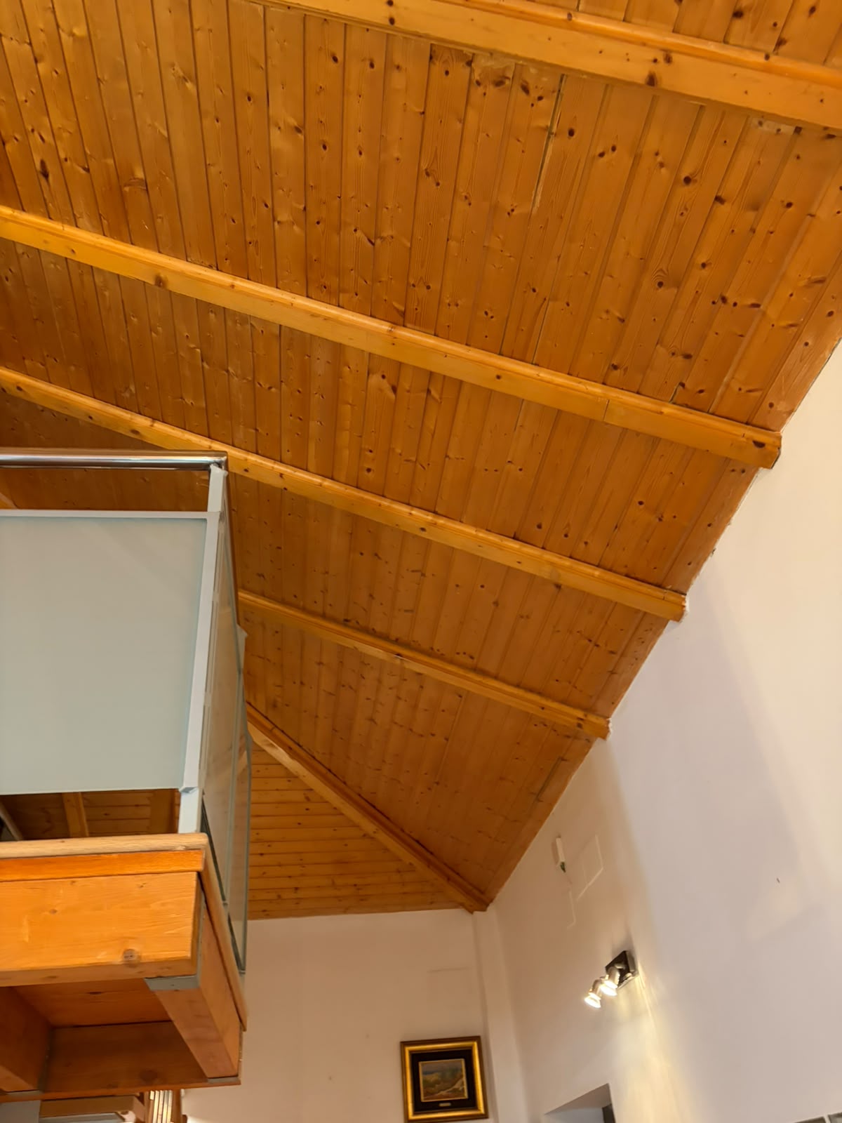 Detalle longitudinal de la cubierta de madera construida en La Cañada, Paterna